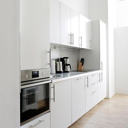 ברלין Sc 06 By Rockchair Apartments L Superhost Status L 4 Bedrooms Boxspringbeds 2 Bathrooms Balcony Elevator - Cozy Family & Business Flair Welcomes You! מראה חיצוני תמונה